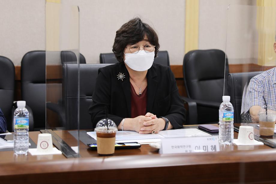 조승래 의원 연구현장 방문 간담회_이미지 4