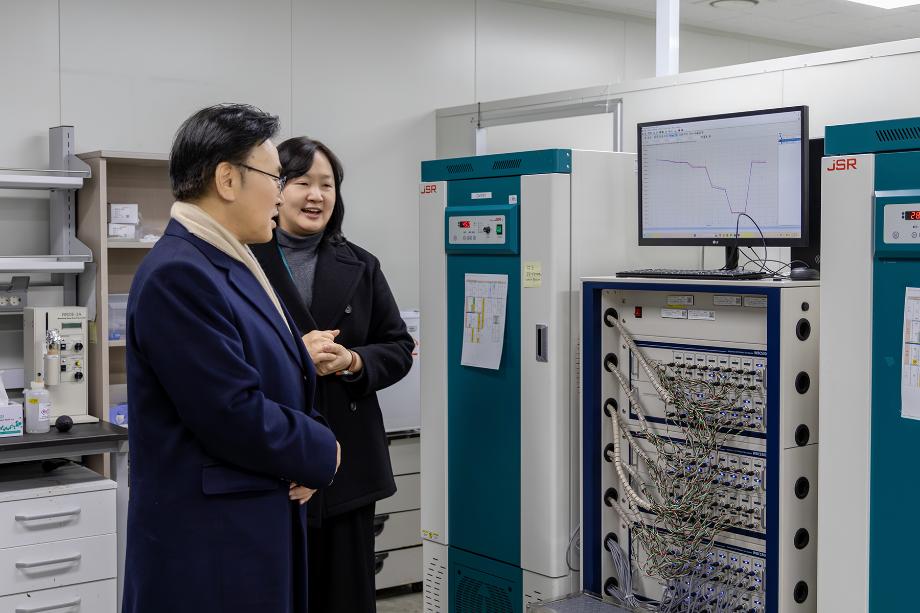 과학기술정보통신부 유상임 장관 연구현장 방문 간담회_이미지 3