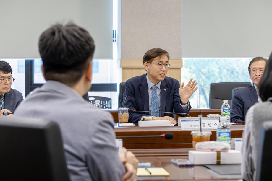 2025년 상반기 전임 기관장 자문회의 개최_이미지 5