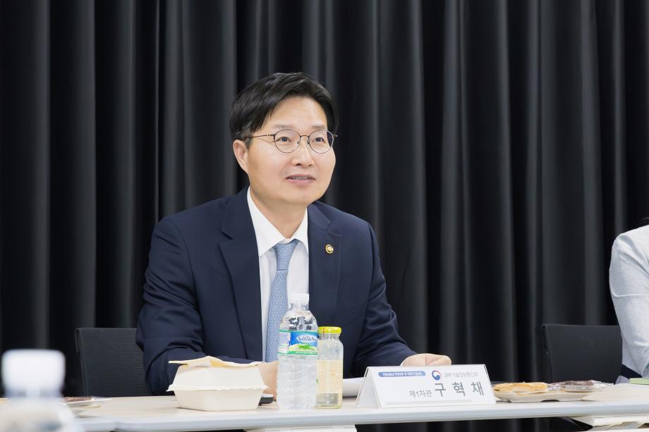 과기정통부 1차관 자율실험실 방문 및 전문가 간담회_이미지 4