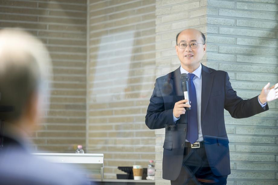 이창윤 건국대 교수(前 과기부 1차관) 방문 강연_이미지 4